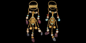 Gold Earrings with Sapphires