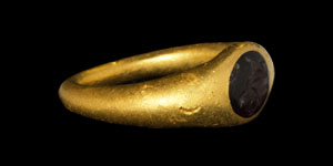 Roman Gold Intaglio Finger Ring