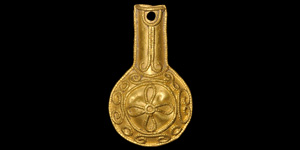 Saxon Gold Aestel Pointer with Filigree Cross