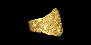 Celtic Gold Ring with Faces