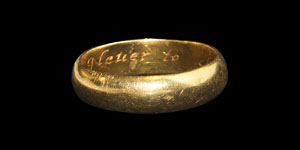 Post Medieval Gold Neuer to chainge Posy Ring