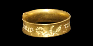 Medieval Gold Black Letter Joie Honour Joie Posy Ring