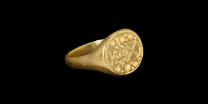 Post Medieval Gold Middleton Family Heraldic Signet Ring