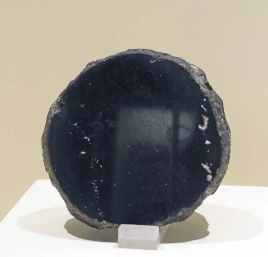 The Bright Disc: A History of Ancient Mirrors, from Neolithic Obsidian to Roman Glass