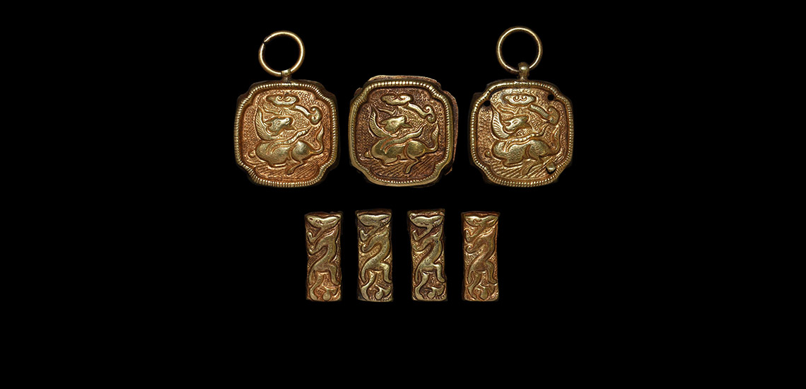 Steppe Warrior Gold Dagger Belt Fittings £6,000 - £8,000