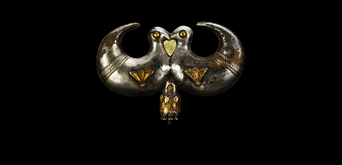 Achaemenid Gold Clad Pendant £5,000 - £7,000