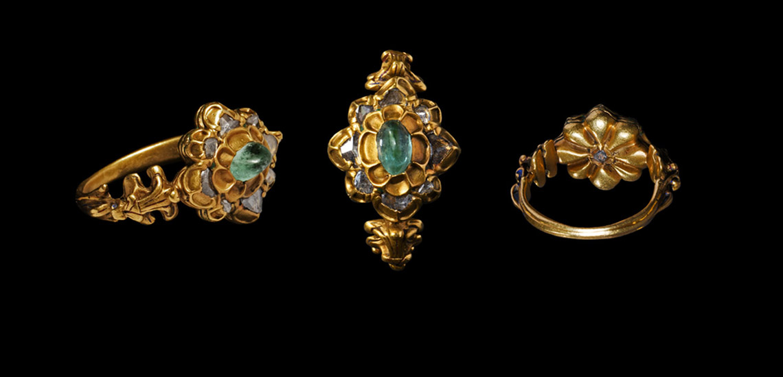 Elizabethan Gold Ring