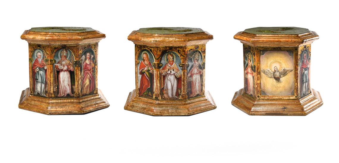 Renaissance Gilt Wooden Octagonal Socle with Paintings of Saints