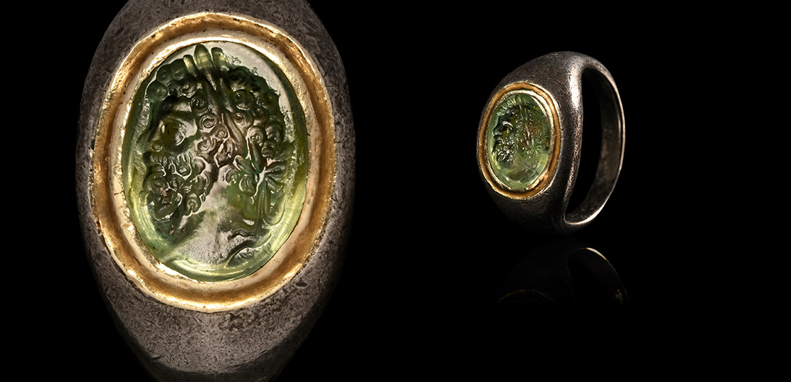 Roman Aquamarine Gemstone with Portrait of Emperor Septimius Severus in Silver and Gold Ring