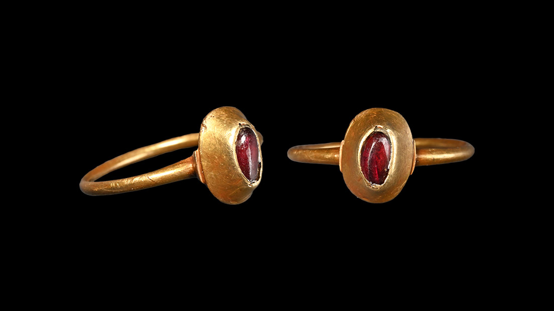 Medieval Gold Ring with Cabochon Garnet