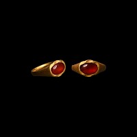 Medieval Gold Ring with Carnelian Gemstone