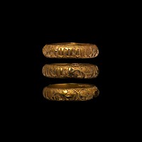 Medieval Gold 'Our Love Grows Ever Greater' Decorated Posy Ring