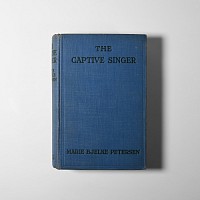 Natural History Books - Peterson - The Captive Singer