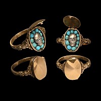 Georgian Gold Locket Ring with Skull