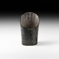 Chinese Hongshan Hoof-Shaped Black Jade Hair Ornament