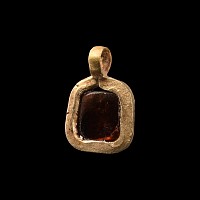 Medieval Gold and Garnet Pendant