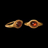 Roman Gold Ring with Garnet Cabochon