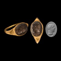 Roman Gold Ring with Herakles Gemstone