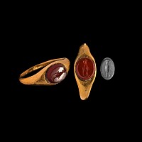 Roman Gold Ring with Ewer Gemstone