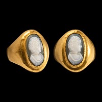 Roman Style Gold Ring with Portrait Cameo