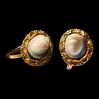 Roman Gold Ring with Medusa Cameo