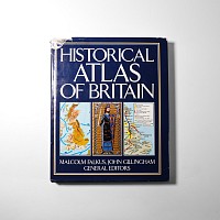 Archaeological Books - Falkus / Gillingham - Historical Atlas of Britain
