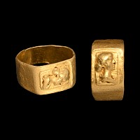 Roman Gold Ring with Bust of a Lady