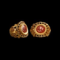 Roman Gold Ring with Gem Depicting Alexander the Great Hunting