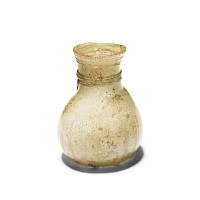 Byzantine Ribbed Glass Cosmetic Bottle with Trail