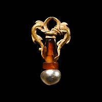 Greek Gold and Bead Pendant with Dolphins