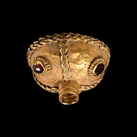 Byzantine Gold Dagger Pommel Cap with Garnets