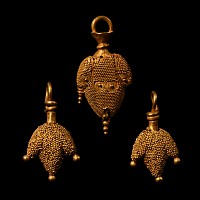 Roman Gold 'Bunched Grape' Jewellery Set