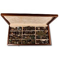 Post Medieval Mixed Metal Artefact Collection in Case
