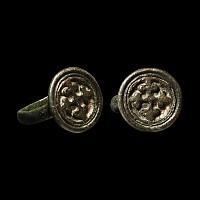 Medieval Bronze Ring with Cross Crosslet