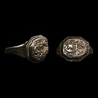 Tudor Period Large Bronze Glove Ring with Heraldic Arms