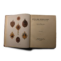 Archaeological Books - Evans - English Jewellery