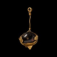 Byzantine Gold Garnet Set Pendant