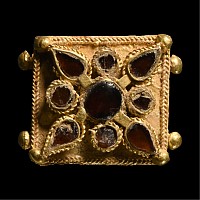 Western Asiatic Garnet-Set Gold Element