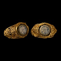 Roman Gold Ring with Cabochon