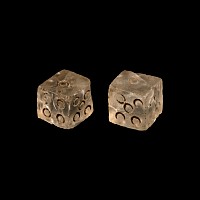 Roman Rock Crystal Gaming Dice Pair