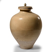Chinese Tang Glazed White Ware Jar with lid