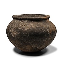 Large Late Bronze Age Decorated Grey Ware Vessel