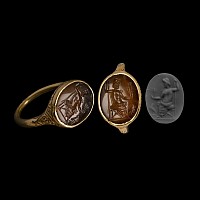 Stuart Period Gold Ring with Jupiter Gemstone