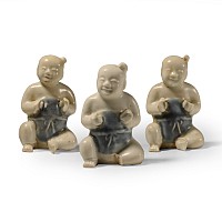 Ca Mau Cargo Shipwreck Glazed Blue and White Child Figurine Group