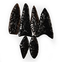 Native American Klamath-Modoc Obsidian Arrowhead Group