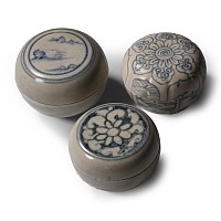 Hoi An Cargo Shipwreck Glazed Blue and White Lidded Box Collection