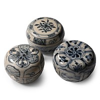 Hoi An Cargo Shipwreck Glazed Blue and White Lidded Box Collection