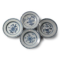 Tek Sing Treasure Shipwreck Glazed Blue and White Dish Set