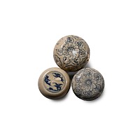 Hoi An Cargo Shipwreck Glazed Blue and White Lidded Box Collection