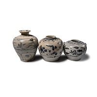 Hoi An Cargo Shipwreck Glazed Blue and White Vase Trio